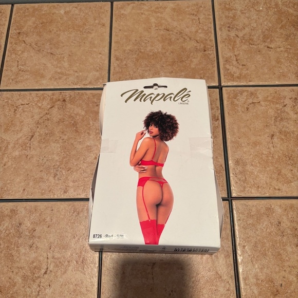 Mapale Three Piece Set in Red S/M New - Picture 4 of 4